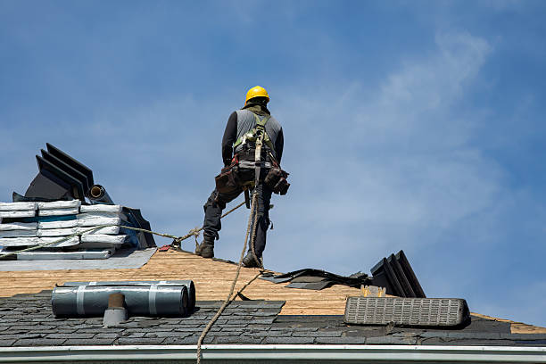 Professional Gutter Installation technician working in Havelock, NC